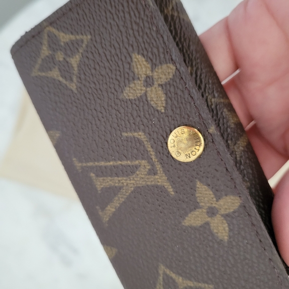 Louis Vuitton 6 keys holder. - Picture 8 of 8